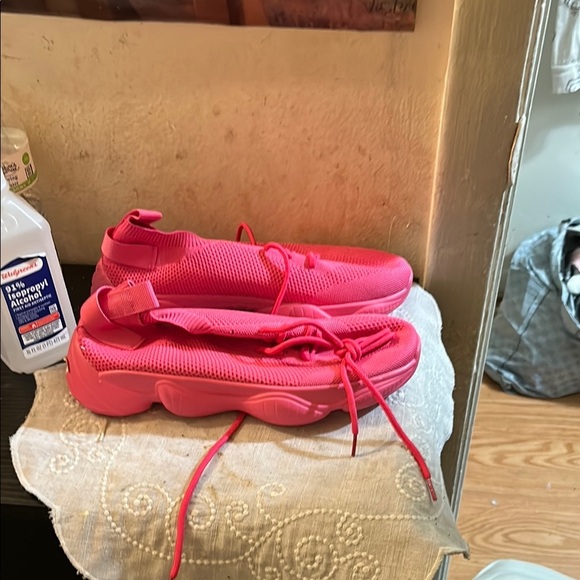 Women's Pink Sneakers - Picture 4 of 5
